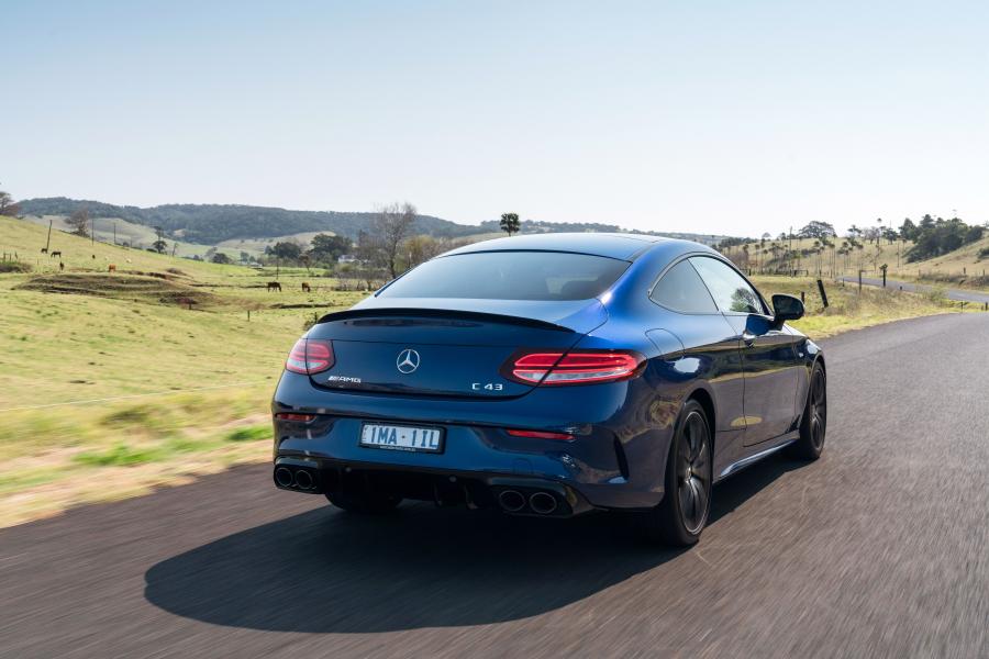  Mercedes-AMG C43 4Matic Coupe (C205) 2018 года  (AU) (фото 17 из 40)